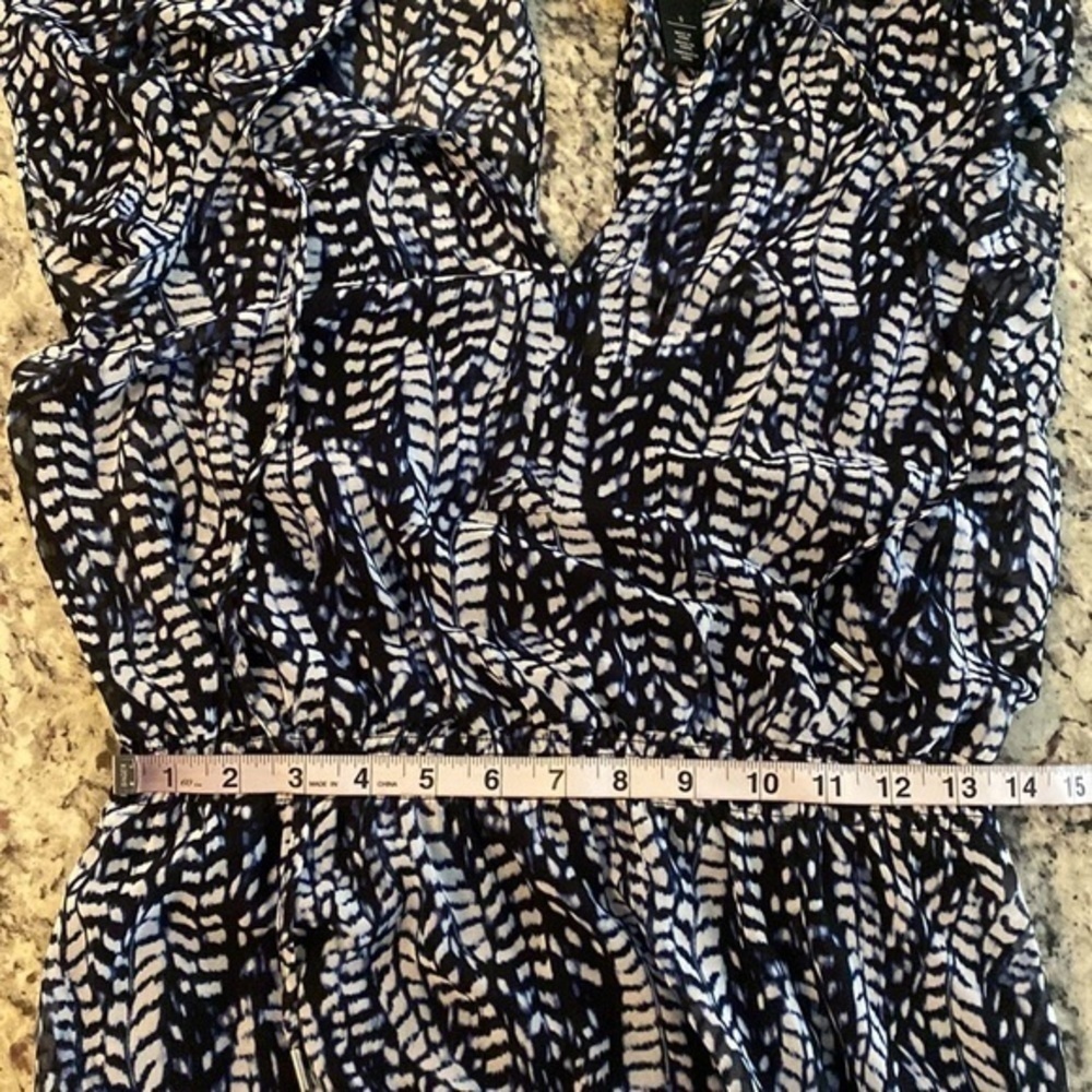 White House Black Market Feather Print Maxi Dress Small S WW17 - Picture 14 of 14